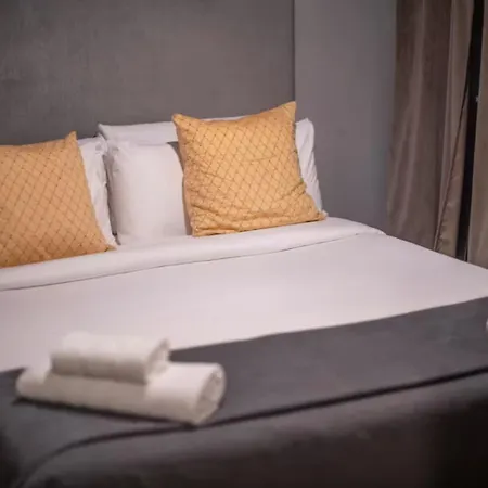 Elegant Nest *